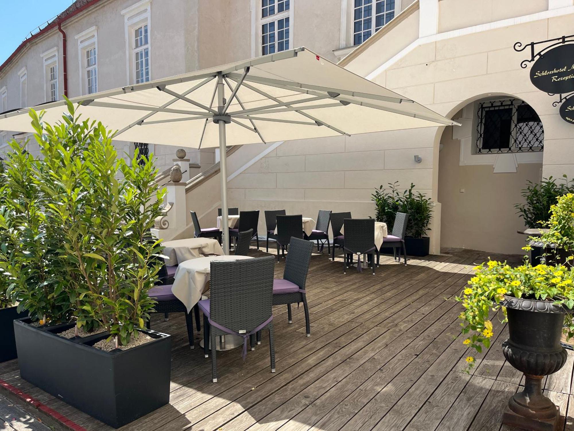 Schlosshotel Mailberg Exterior foto