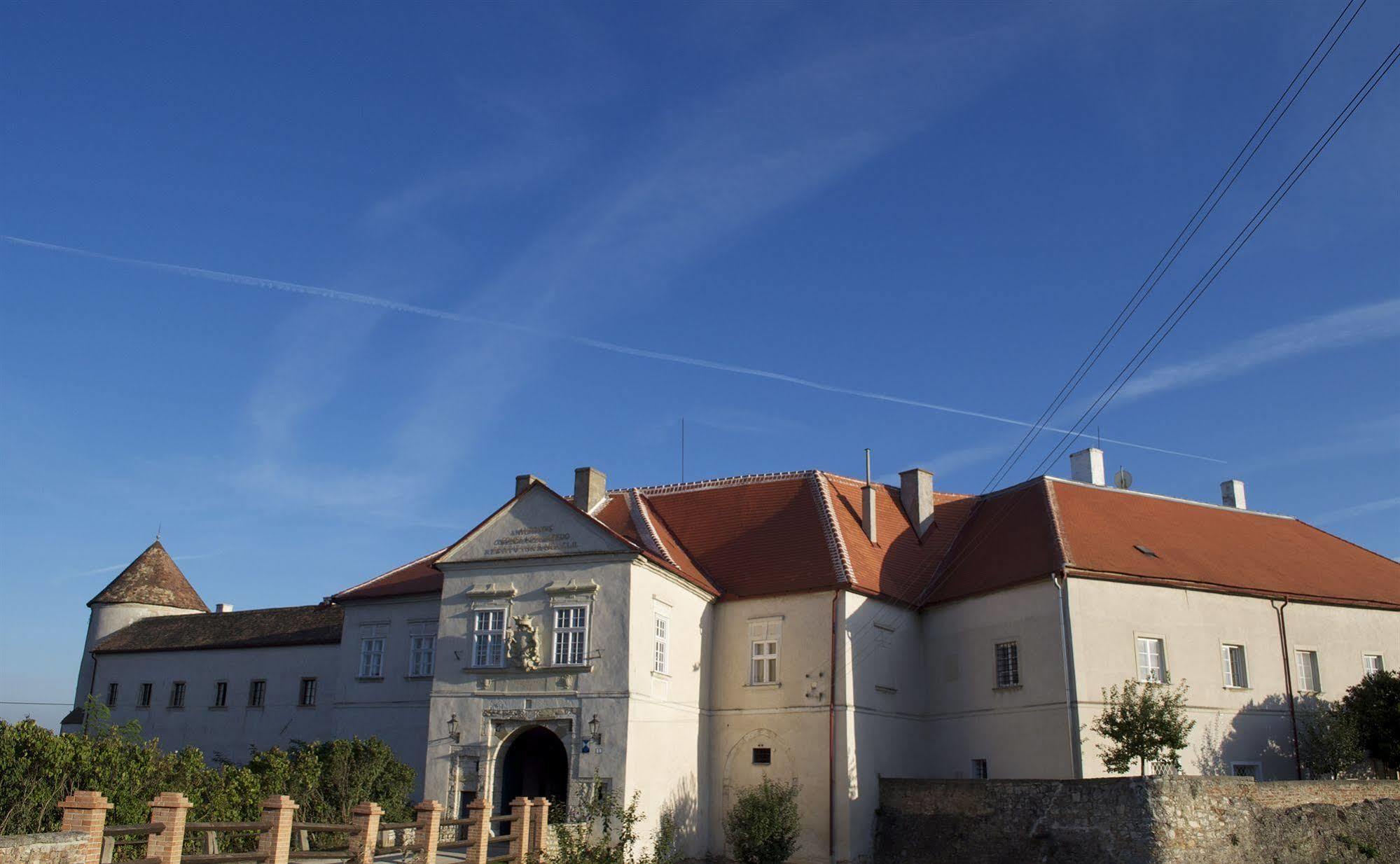 Schlosshotel Mailberg Exterior foto