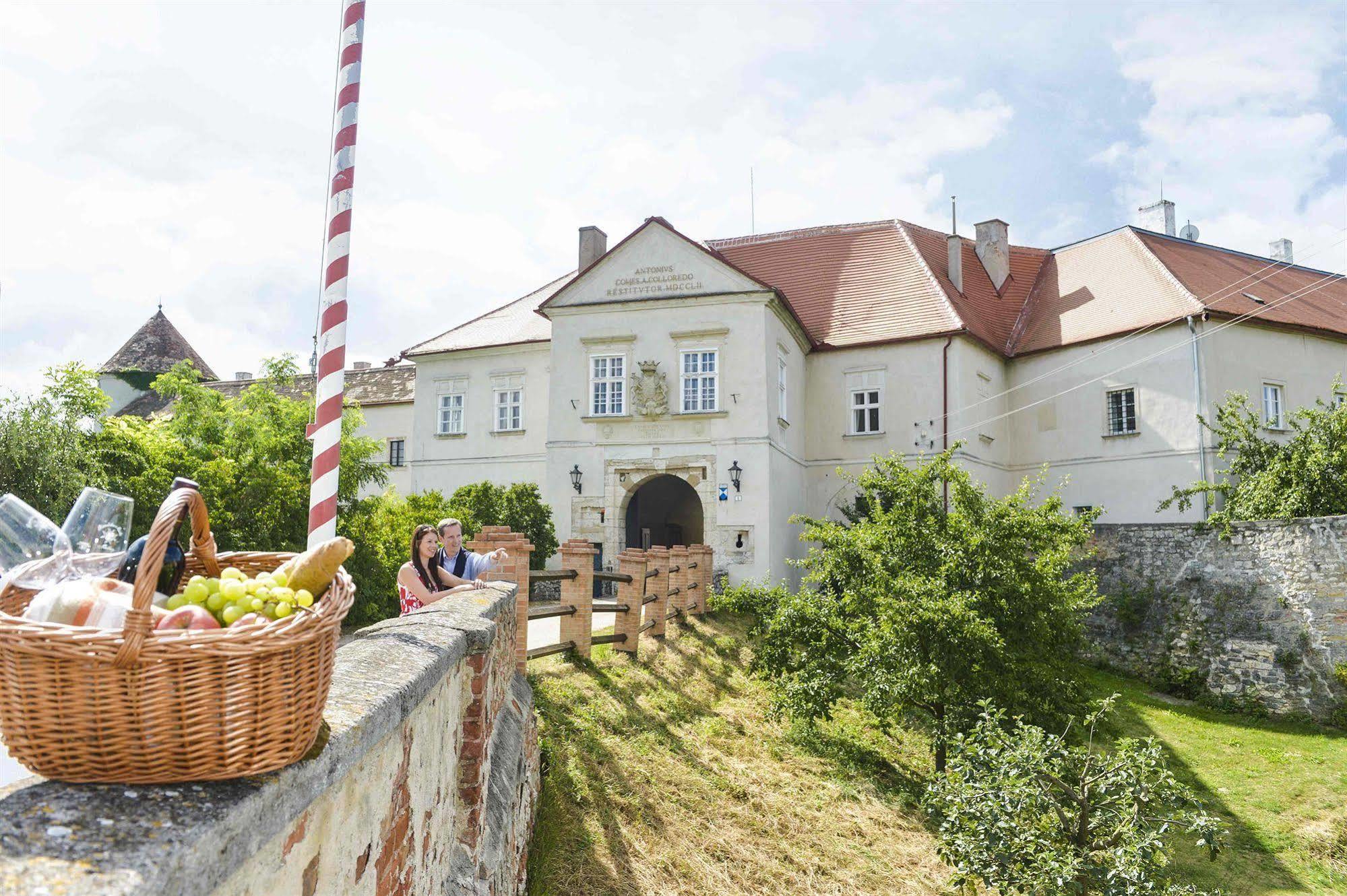 Schlosshotel Mailberg Exterior foto